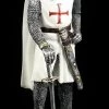 Tempelritter Stützt Sich Auf Schwert - Figur