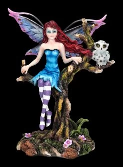 Elfen Figur Sitzt Auf Ast Mit Eule