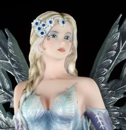 Elfen Figur - Regina Die Schneekönigin - Groß -Figuren Deko Verkauf 6675 9 regina die schneekoenigin 9 1280x1280