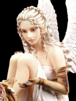 Engel Figur - Nienna Mit Drache Auf Autoreifen -Figuren Deko Verkauf Engel Autoreifen Drache 4580f539db7103 1280x1280