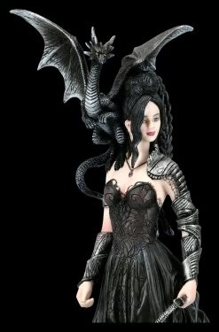 Hexen Figur - Bella Maestra By Nene Thomas -Figuren Deko Verkauf FS21113 Hexen Figur Bella Maestra mit Wolf 10 1280x1280