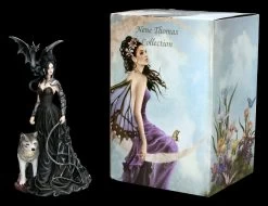 Hexen Figur - Bella Maestra By Nene Thomas -Figuren Deko Verkauf FS21113 Hexen Figur Bella Maestra mit Wolf 13 1280x1280